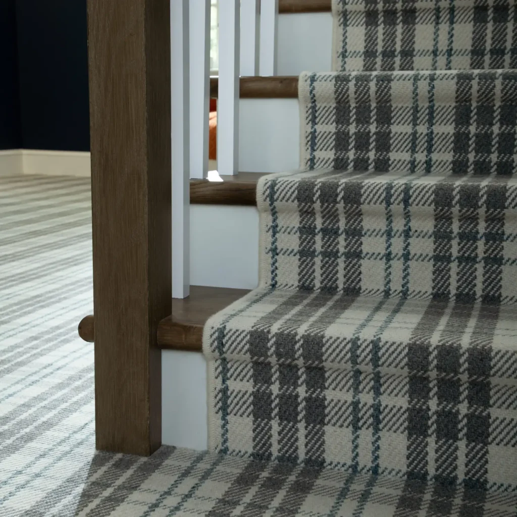 21143 945 karastan black label foyer campaign image 26 square | Carpet Mart